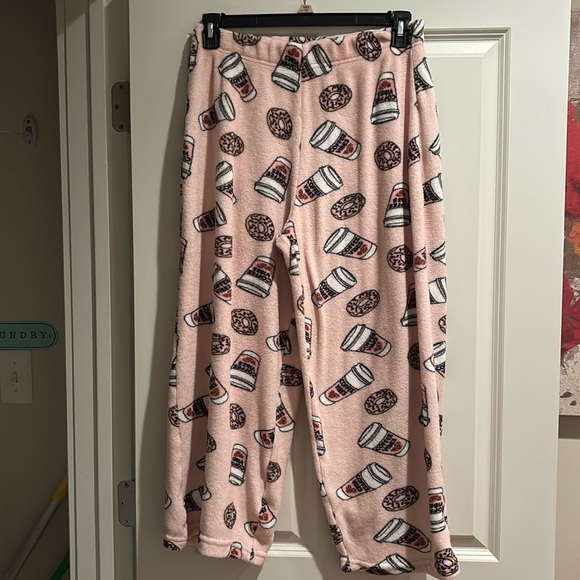BOBBIE BROOKS small NWOT sleepwear (bottoms) pink fleece with Coffee/Donut theme - Picture 1 of 3